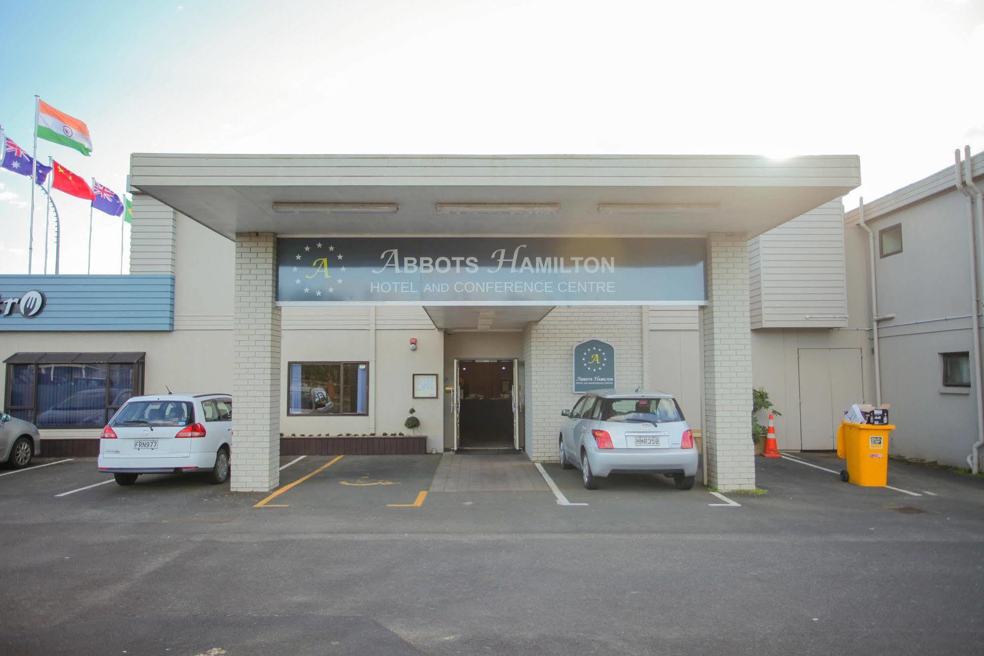 Abbots Hamilton - Hotel And Conference Centre Exterior photo